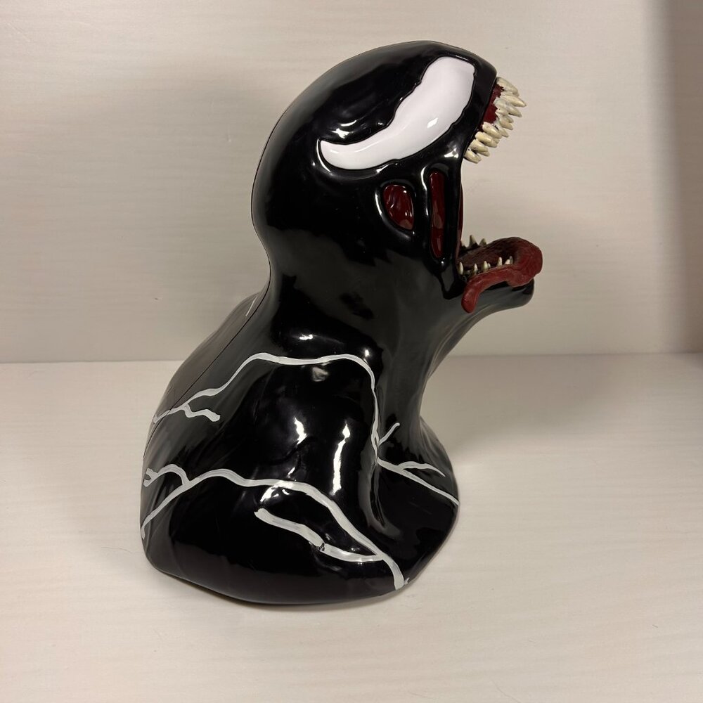 Venom " The Last Dance" Movie Popcorn Bucket Marvel - Picture 4 of 5